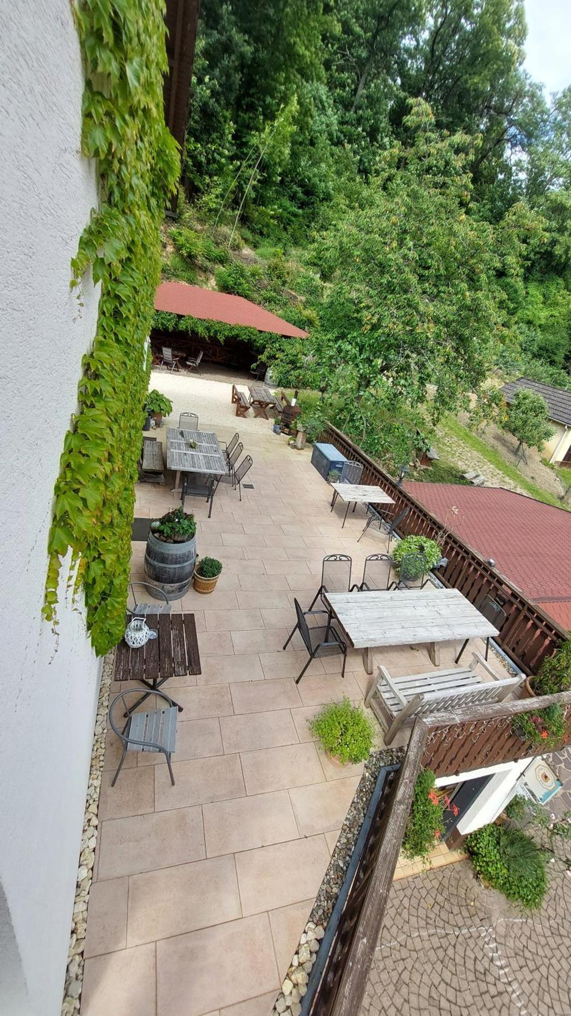 Gaestehaus Gerhardt Schweigen-Rechtenbach Exterior foto